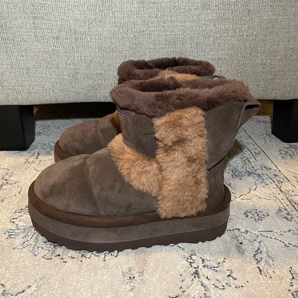 UGG Classic Chillapeak Boots Burnt Cedar - Picture 6 of 10